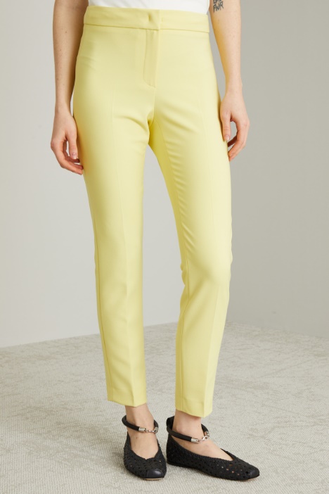 Pantaloni slim in cady