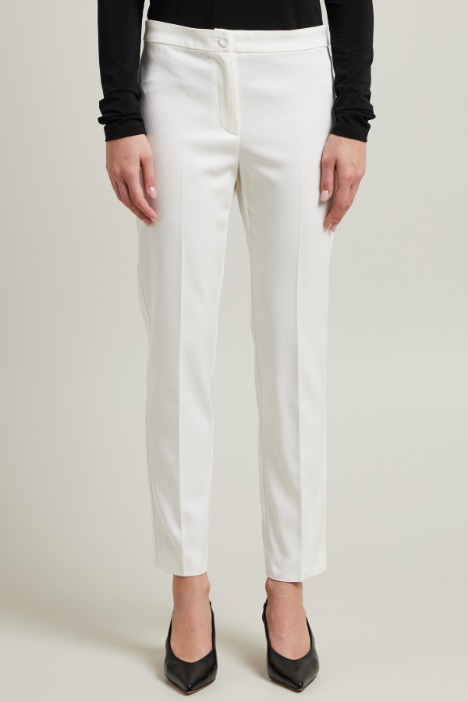 Pantaloni a sigaretta in faille