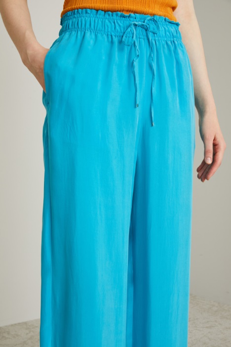 Pantaloni fluidi con coulisse