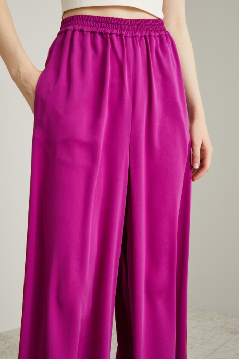 Pantaloni svasati in pura seta