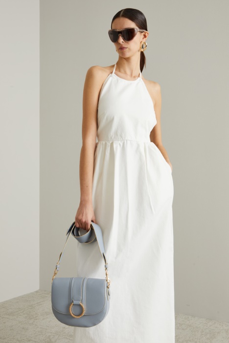 Abito con schiena scoperta