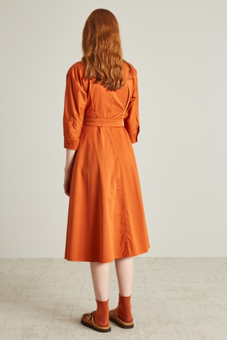 Vestido gabardina con cinturón