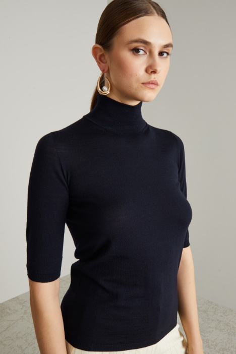 Dolcevita con maniche tre quarti