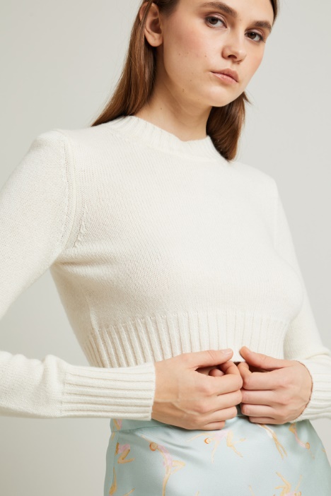 Maglia cropped in cashmere