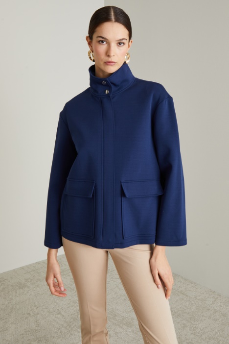 Giacca in jersey con collo alto