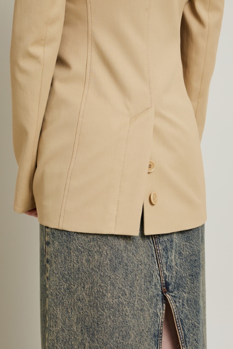 Blazer entallado con bolsillo