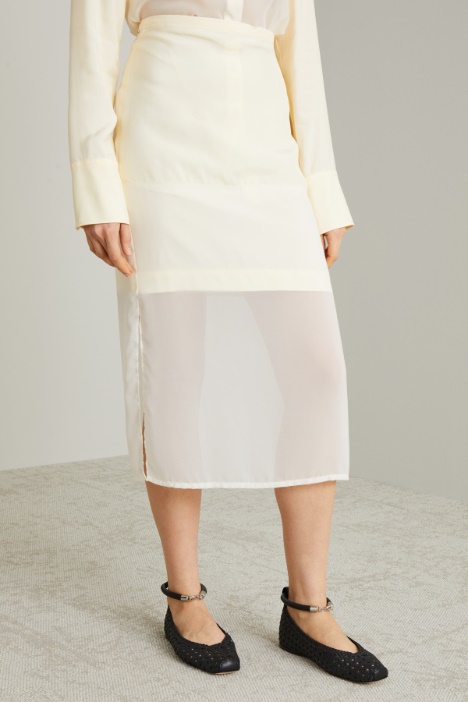 Falda de chifón con volantes