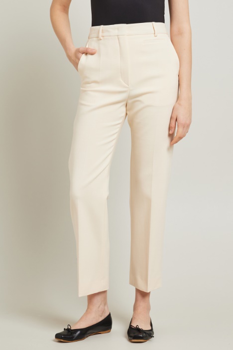 Pantaloni in lana con piega