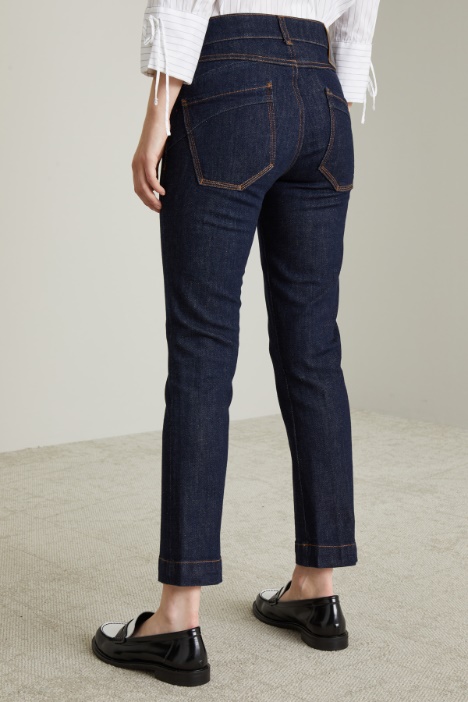 Pantaloni flare