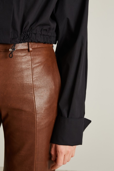 Camisa boxy con cordón
