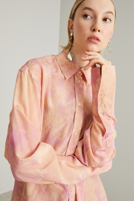 Camicia over con maxi polsino