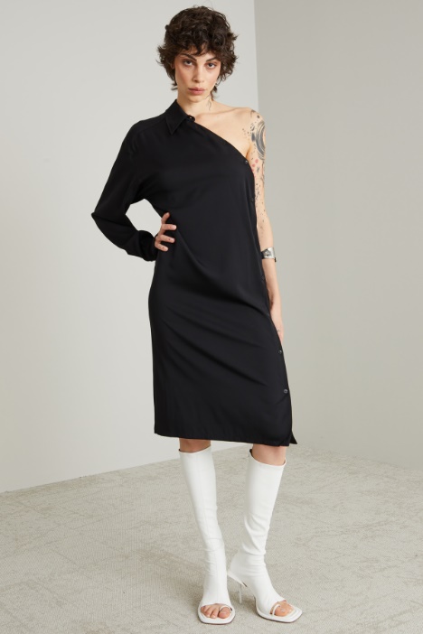 Abito asimmetrico in seta stretch