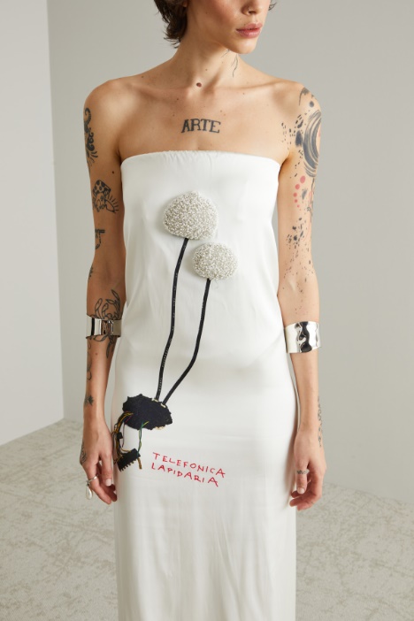 Vestido sirena estampado con bordado