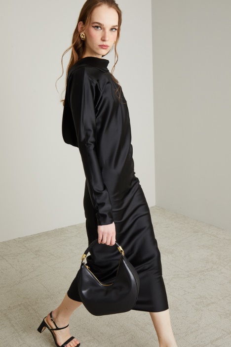 Abito a kimono in raso compatto