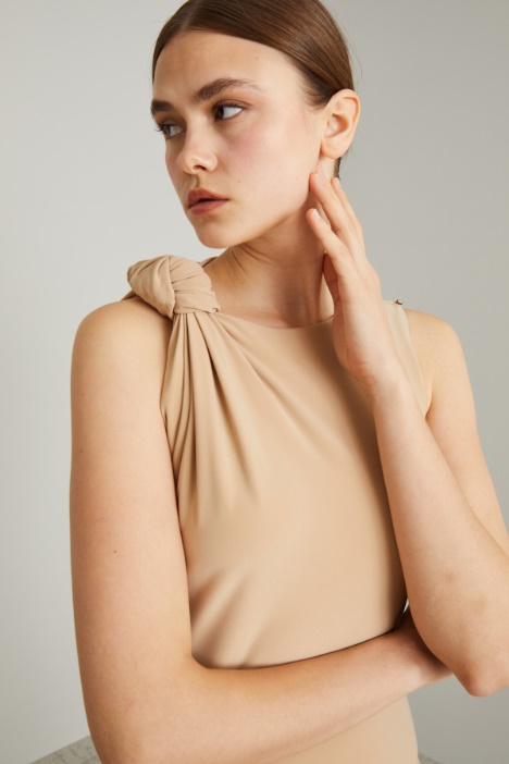 Abito midi in jersey con nodo