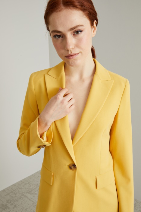 Blazer entallado de lona elástica