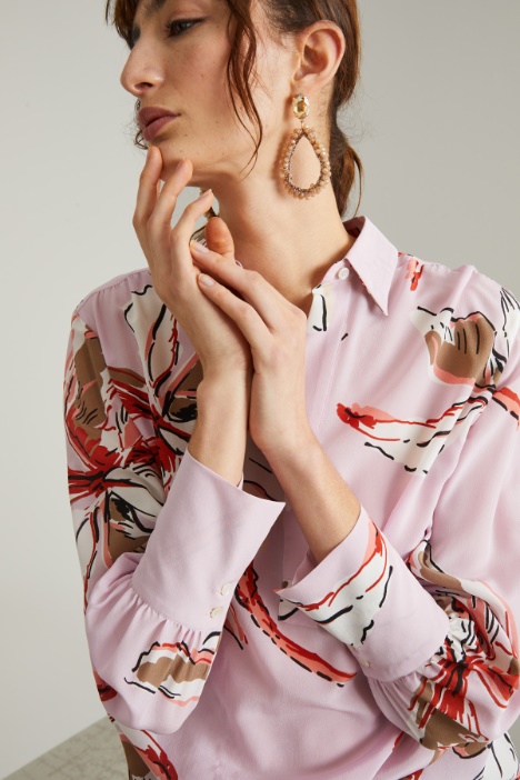 Blusa in crêpe de Chine stampata