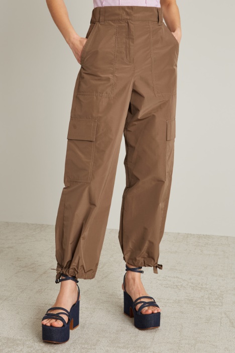 Pantaloni cargo con coulisse