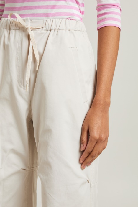 Pantaloni con coulisse