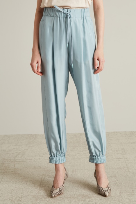 Pantaloni jogger