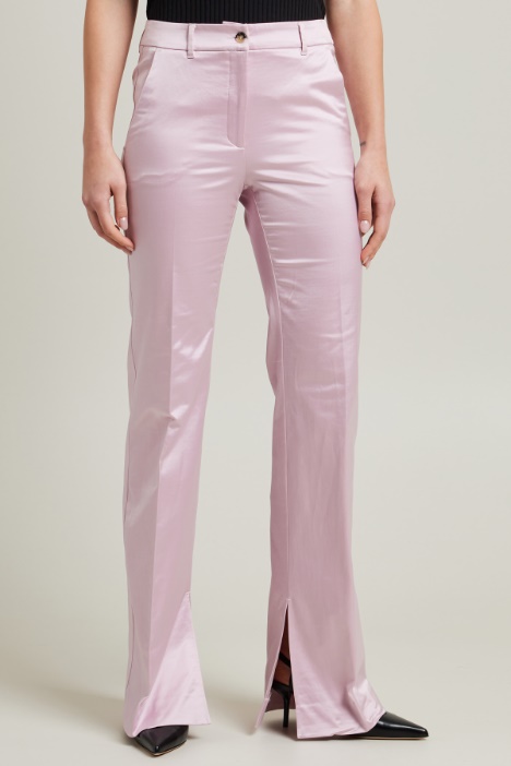 Pantalón acampanado de raso