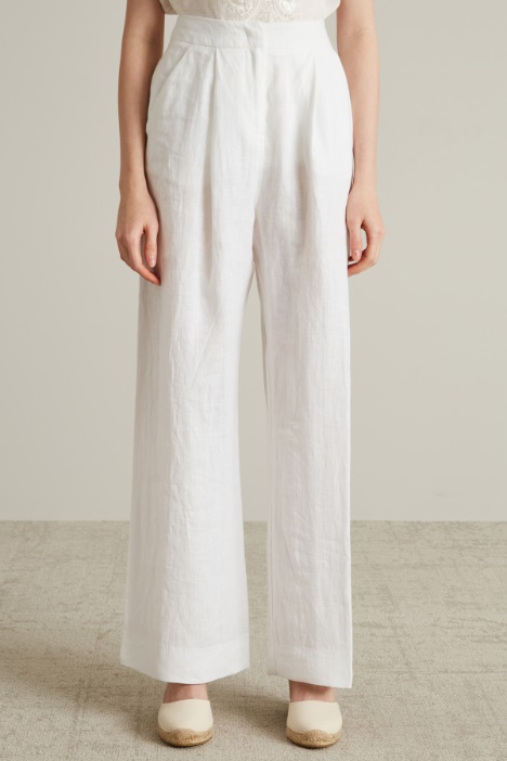 Pantaloni in lino