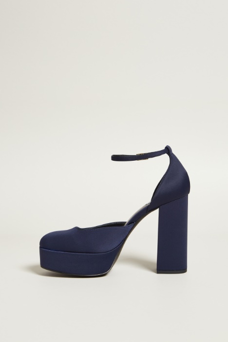 Décolleté con plateau