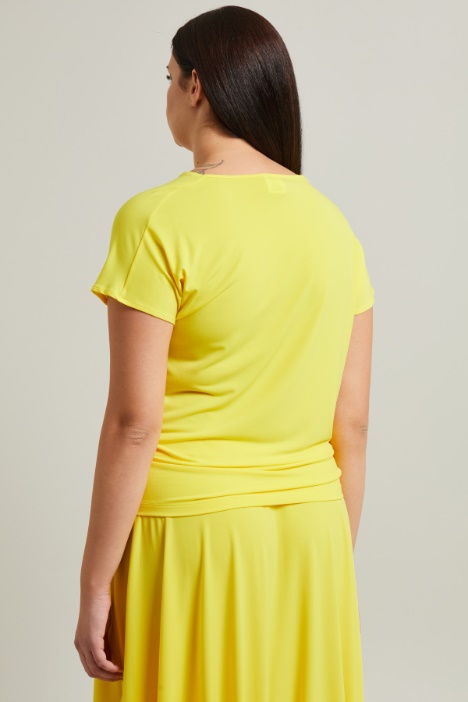 Camiseta con cordón