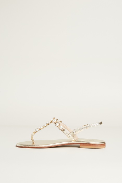 Sandali infradito con perle