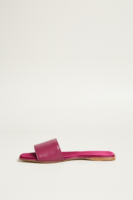 Ciabatte con fascia in pelle