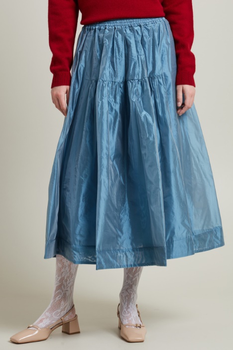 Gonna svasata in organza