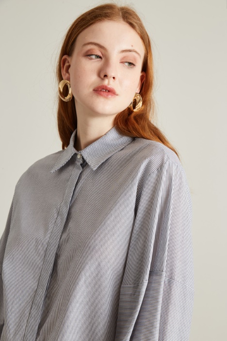 Camicia svasata in mussola