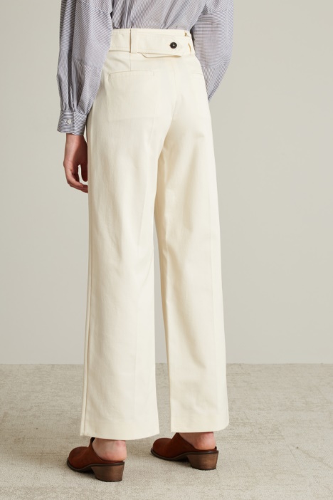 Pantalón de gabardina recto