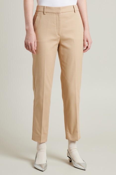 Pantaloni a sigaretta