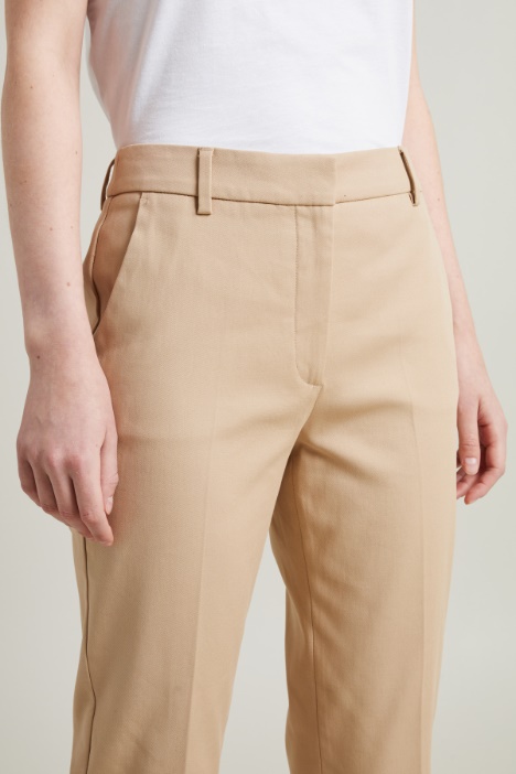 Pantaloni a sigaretta