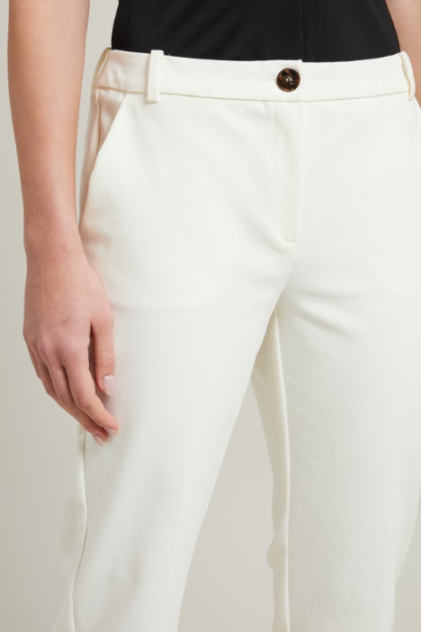 Pantaloni a sigaretta