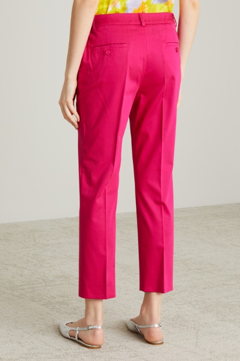 Pantaloni a sigaretta