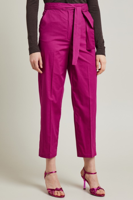 Pantaloni con fusciacca