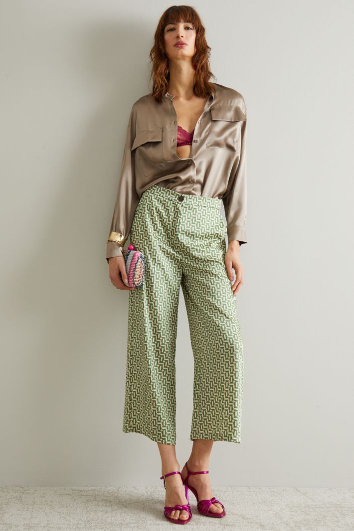 Pantaloni cropped in twill Intrend