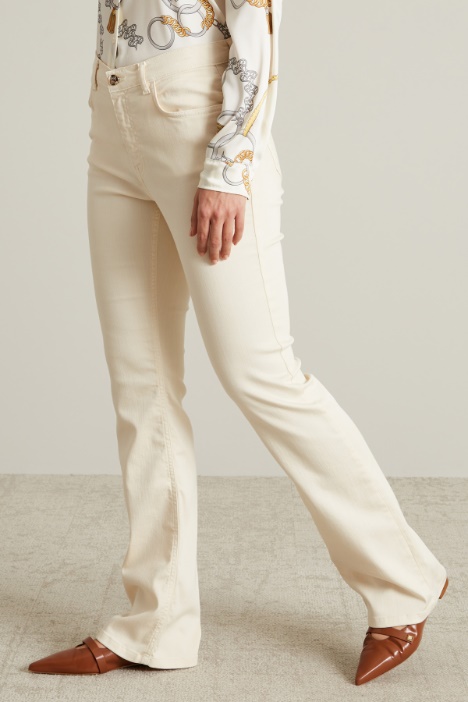 Pantaloni flare in drill