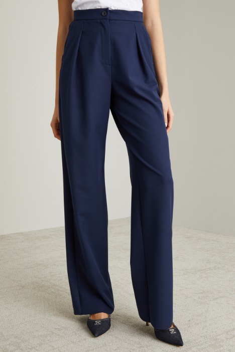 Pantaloni ampi in gabardina