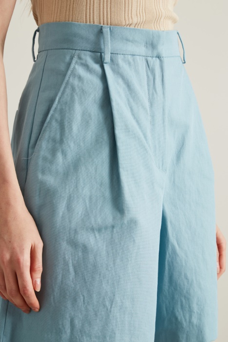 Bermuda in canvas di cotone e lino