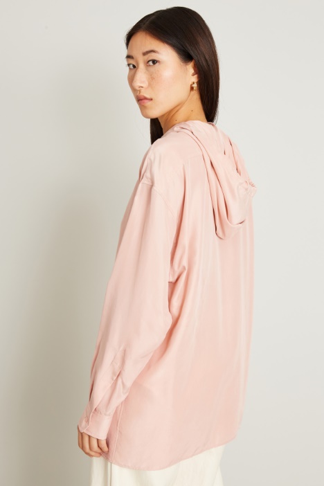 Casacca in seta con cappuccio