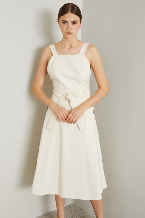 Abito svasato in bull di cotone