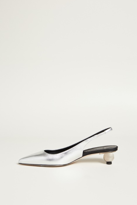 Slingback in nappa laminata