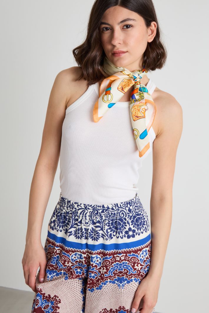 Foulard in twill