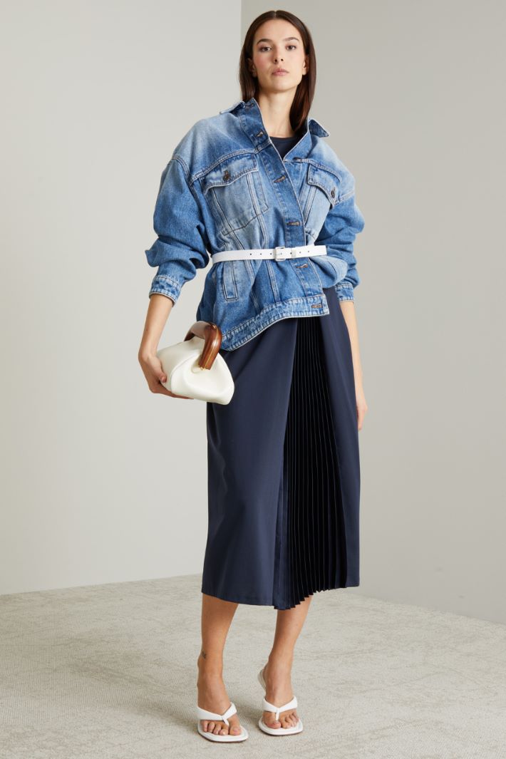 Dress with pleated insert Intrend