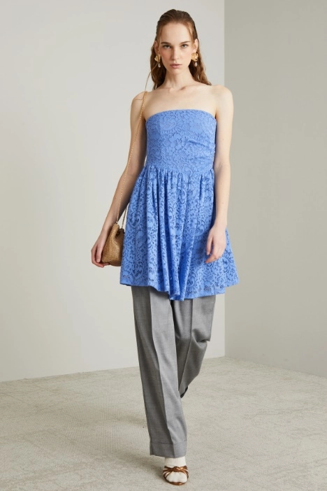 Short lace dress - Intrend