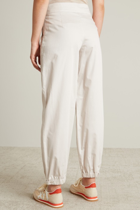 Pantaloni jogger in raso leggero