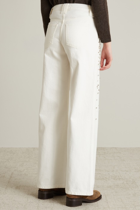 Pantaloni in bull con strass